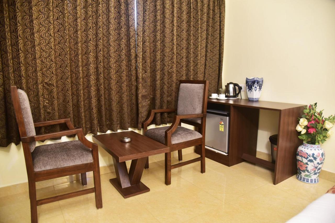 Candolim Grande Resort Exterior foto