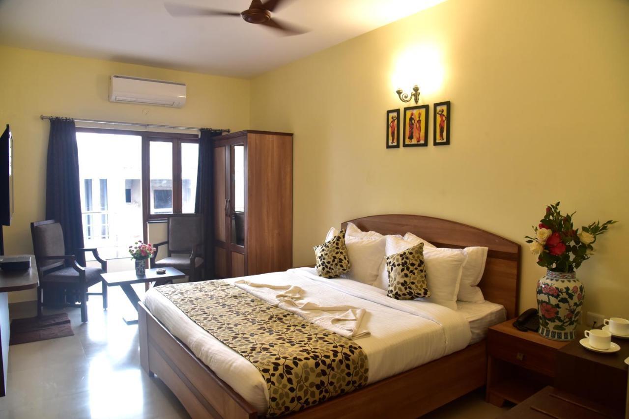 Candolim Grande Resort Exterior foto