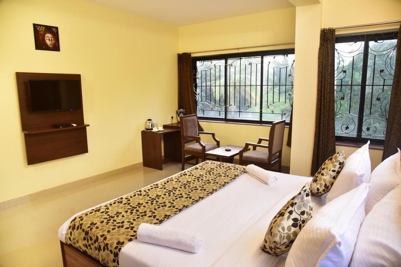 Candolim Grande Resort Exterior foto