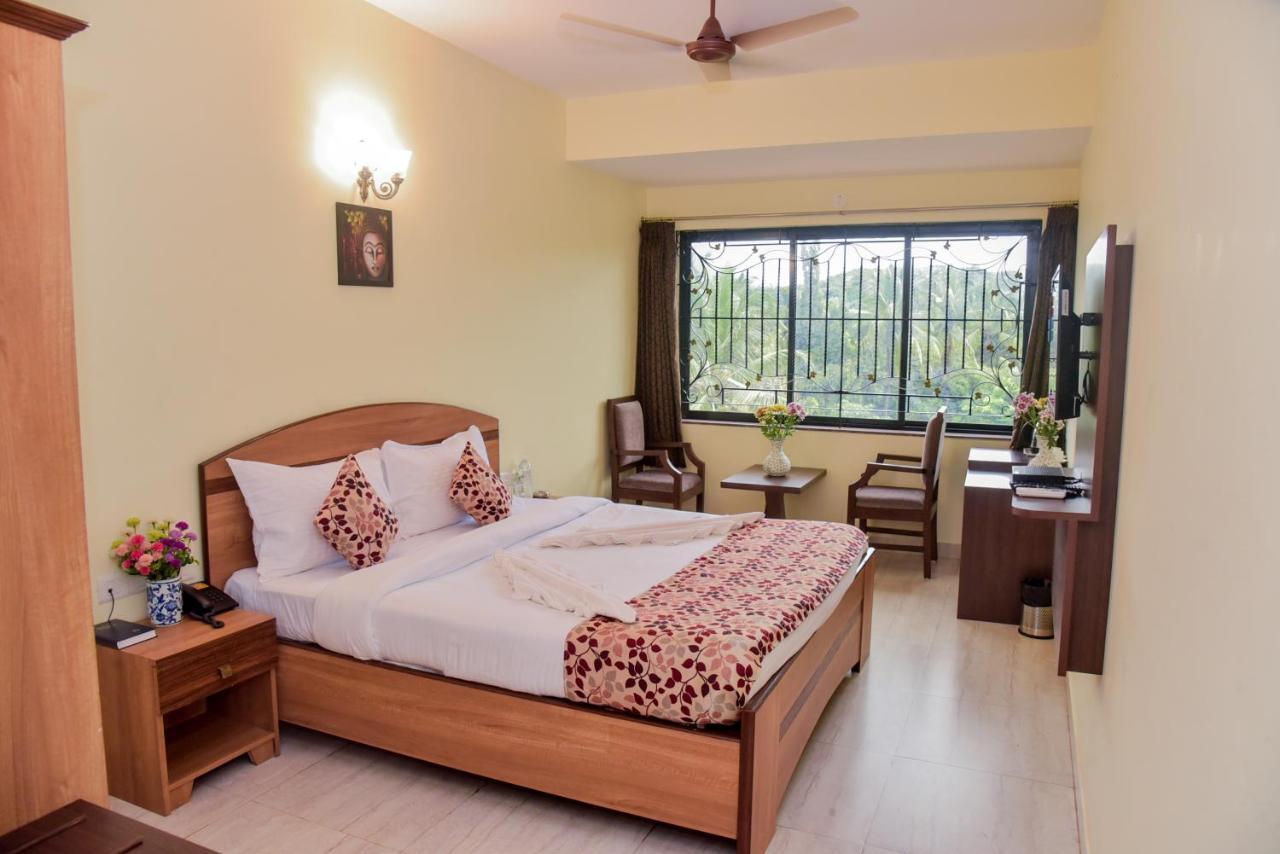Candolim Grande Resort Exterior foto
