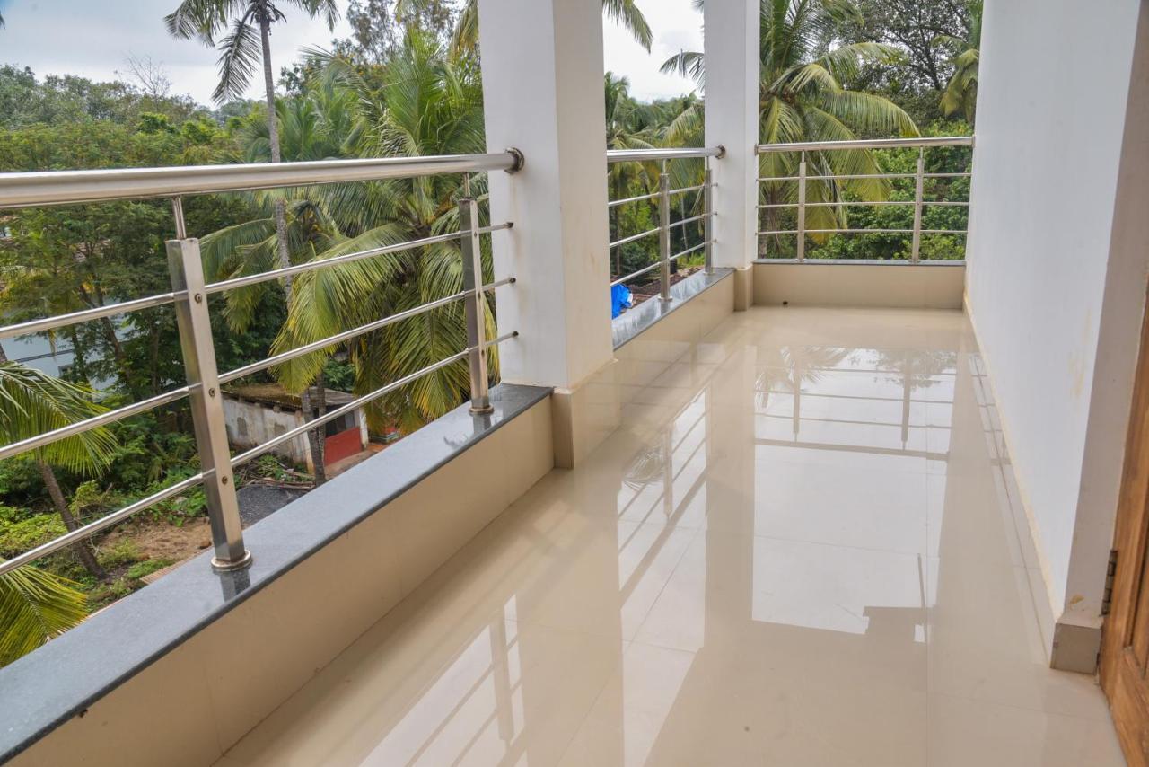 Candolim Grande Resort Exterior foto